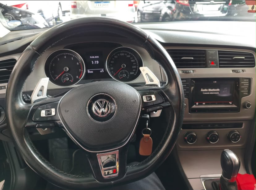 VW Golf 1.4 Turbo Automático 2015