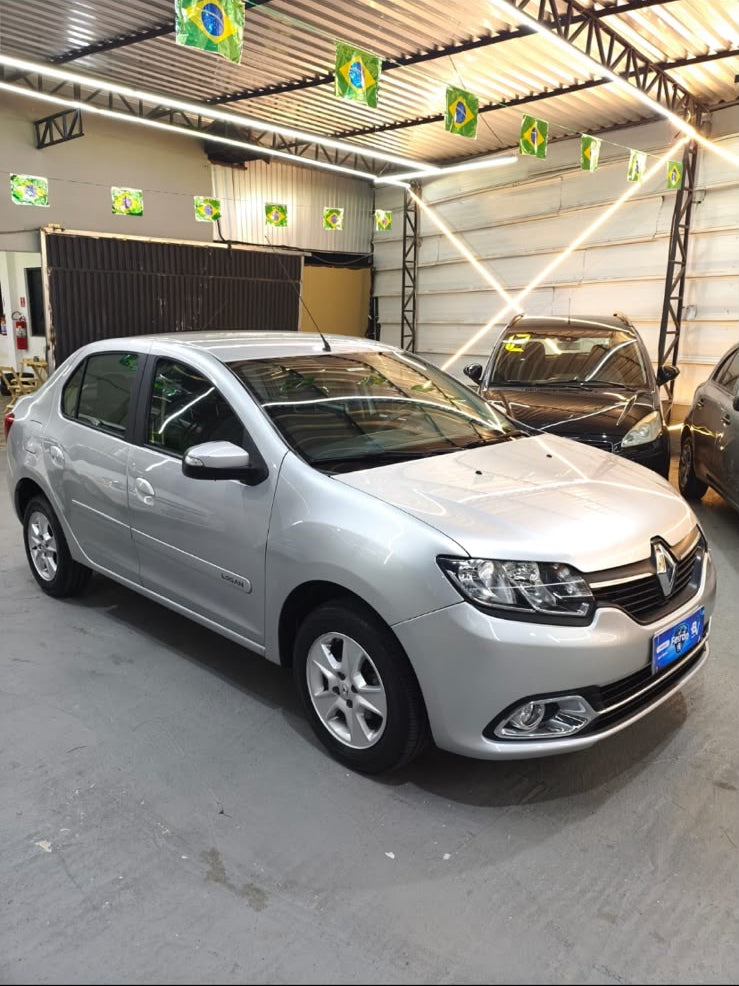 Renault Logan - Detalhe roda