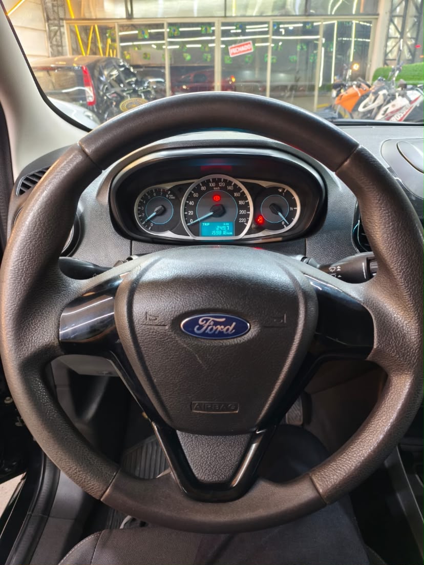 Ford Ka+ - Detalhe interior